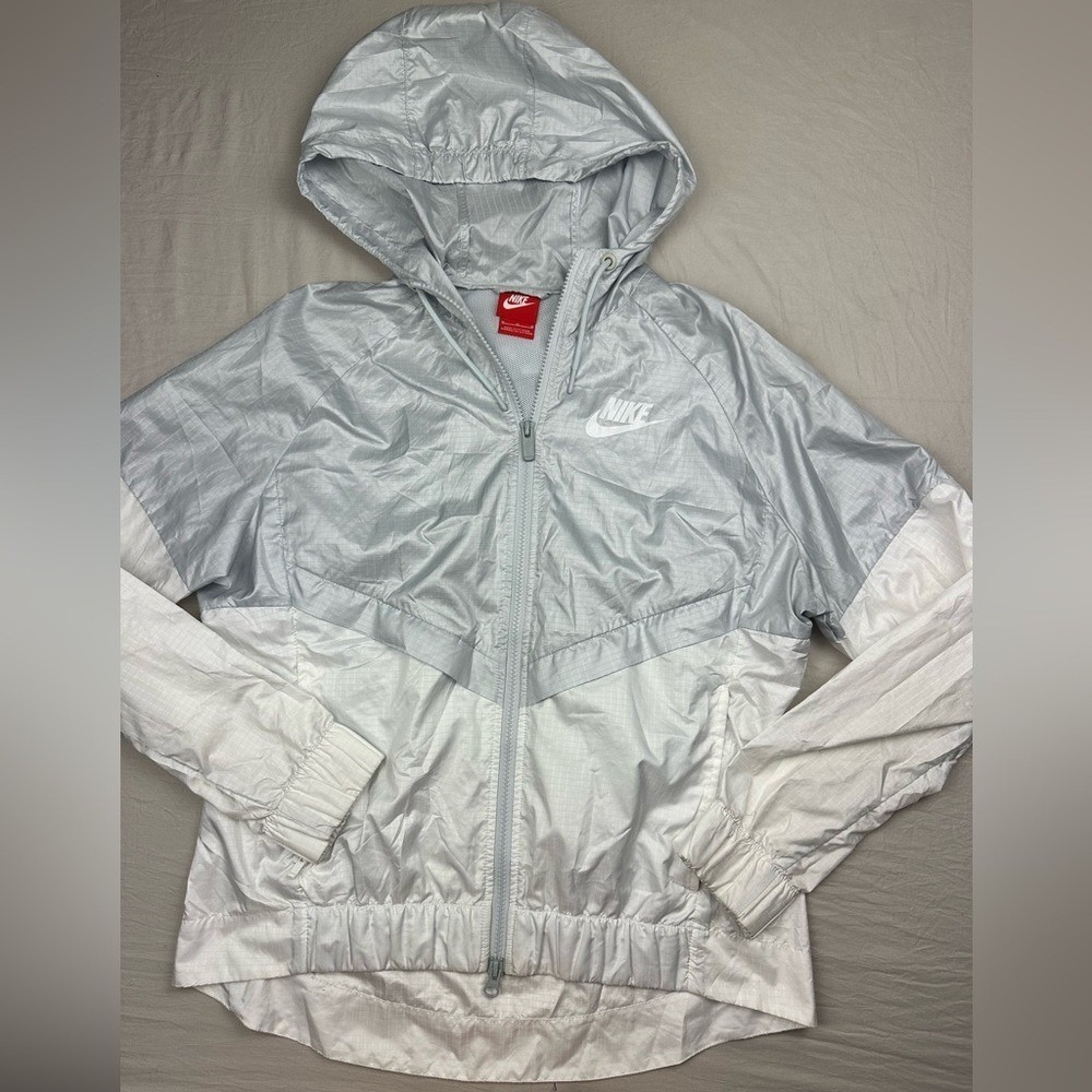 Nike‎ womens Silver and White Windbreaker Jacket hooded zip size medium